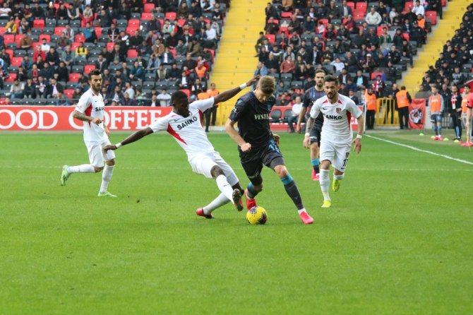 İlk Yarıda Tek Gol Var