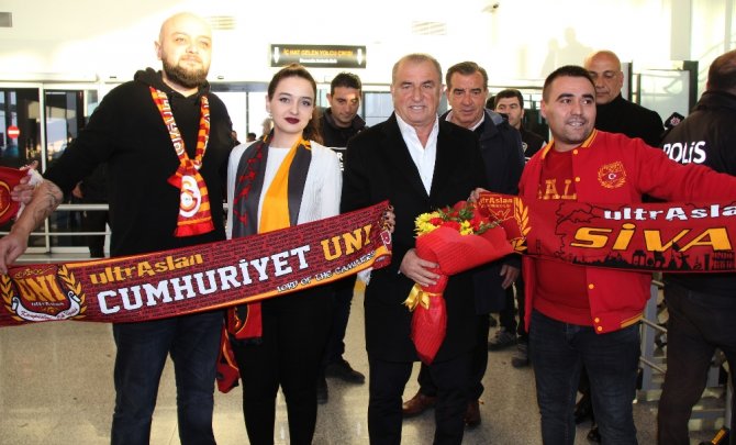 Galatasaray Kafilesine Sivas’ta Coşkulu Karşılama