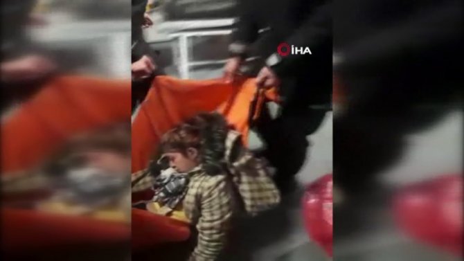 Yunan Polisi Gaza Boğdu Umke Ekipleri Kurtardı