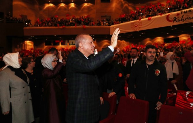 "Kapıları Aç, Avrupa’nın Diğer Ülkelerine Gitsinler"