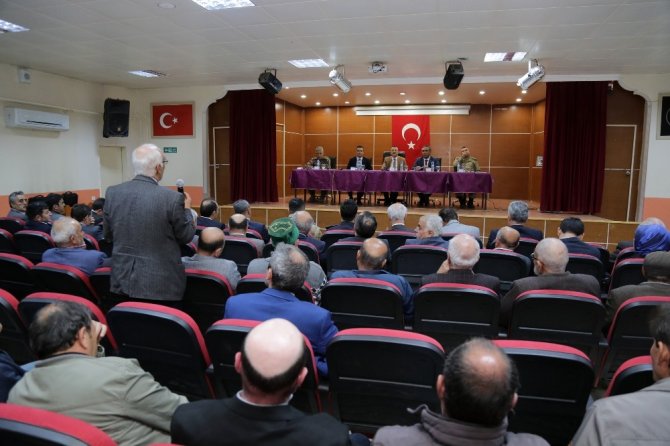 Köse’de Halk Toplantısı Gerçekleştirildi