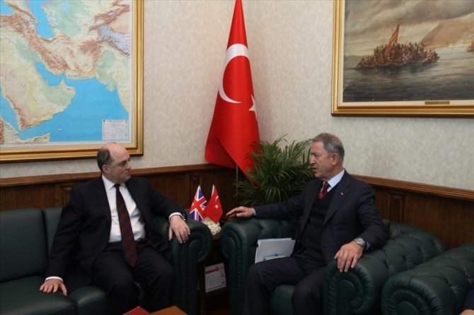 Milli Savunma Bakanı Akar İngiliz Mevkidaşı İle Görüştü