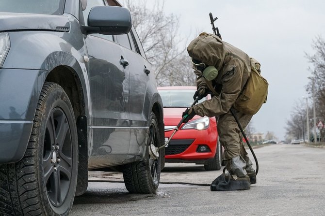 Rus Askerleri Korona Virüsüne Karşı Maske Kullanmaya Başladı