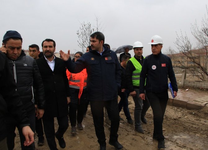 Bakan Kurum, Elazığ’da İncelemelerde Bulundu