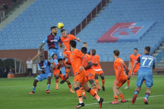 İlk Yarıda Gol Yok