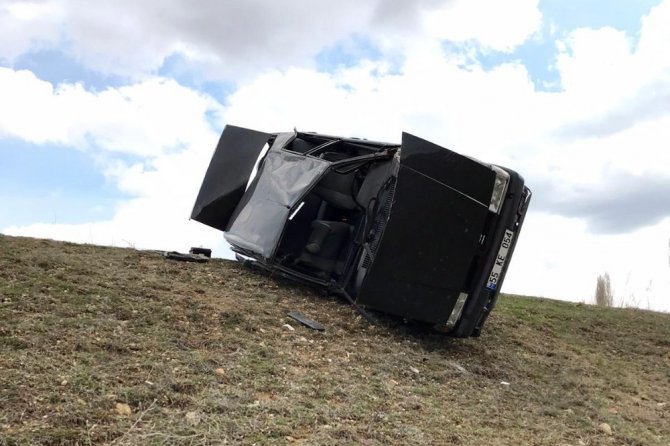 Gümüşhane’de Pikniğe Giden Otomobil Kontrolden Çıktı: 9 Yaralı