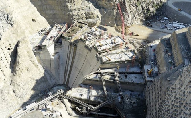 Yusufeli Barajı Gövde Yüksekliği 196 Metreye Ulaştı