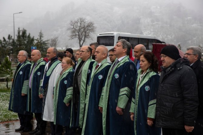 Giresun Üniversitesi’nin 14. Yıldönümü Sade Bir Törenle Kutlandı