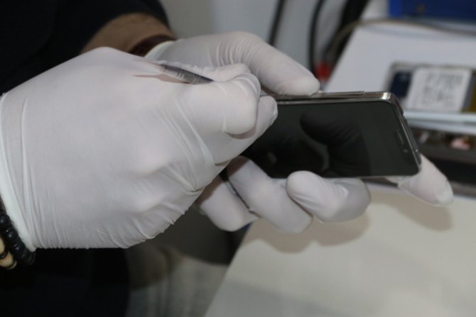 Virüs Çin’de Üretilen Telefon Aksesuarlarına İlgiyi Azalttı