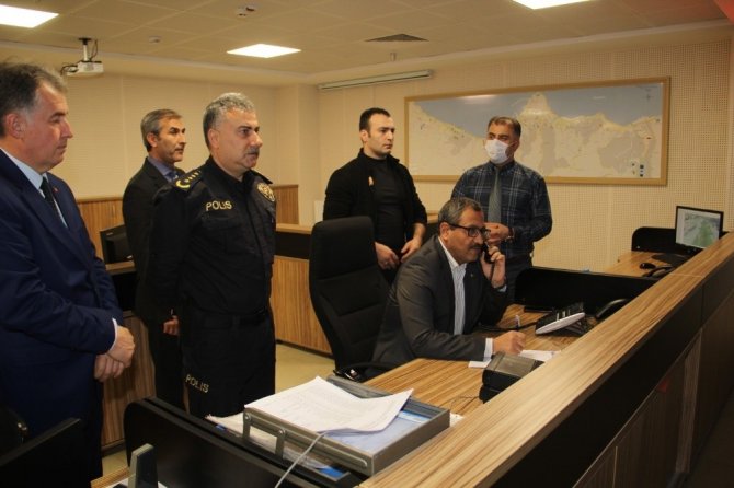 Giresun Valisi Sarıfakıoğulları 155 Hattına Yapılan Başvuruları Cevapladı