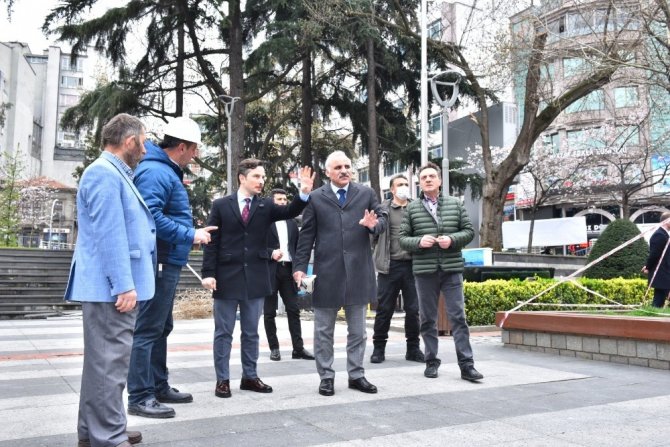 Trabzon’un Şehir Merkezindeki Cephe Sağlıklaştırma Çalışmaları Sürüyor