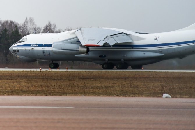 Rusya, Sırbistan’a Korona Virüs İle Mücadele Ekibi Ve İnsani Yardım Gönderdi