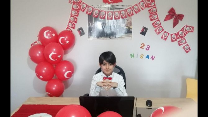 Giresunlu Ortaokul Öğrencisi Milli Eğitim Bakanı İle Görüştü.