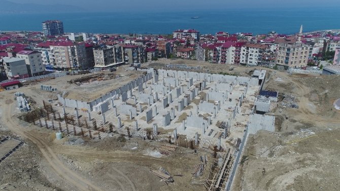 Trabzon’da Millet Bahçesi’nin İnşaat Çalışmaları Sürüyor