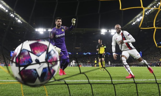 Fransa’da Ligler İptal Edildi