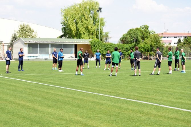 Denizlispor Oyuncuları Covid-19 Testine Tabi Tutuldu