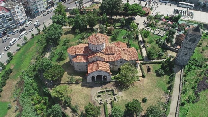 Peyzaj Mimarları Odası Trabzon Şubesi’nden Ayasofya Camisi’nde Yapılan Restorasyon Çalışmalarına Tepki