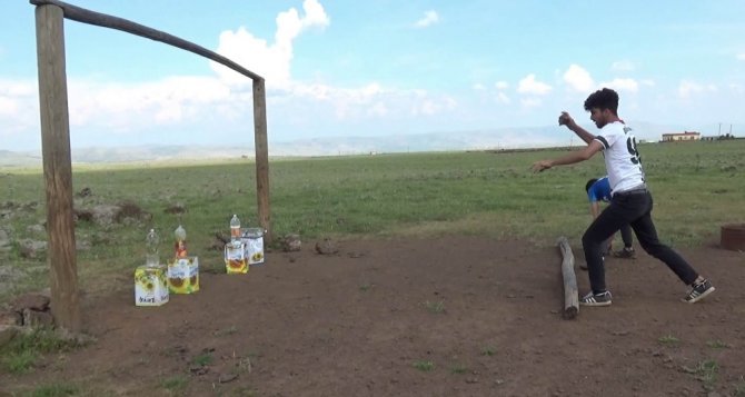 Derikli Gençler Survivor Parkuru Kurup Yarıştı
