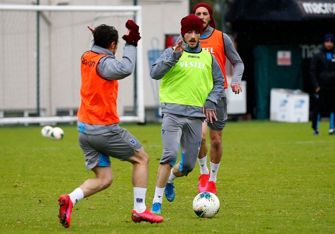 Trabzonspor Takım Halinde Çalışmalara Başladı