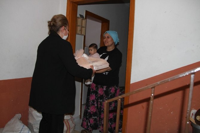Akçaabat Belediyesinden Yeni Doğan Bebeklere 