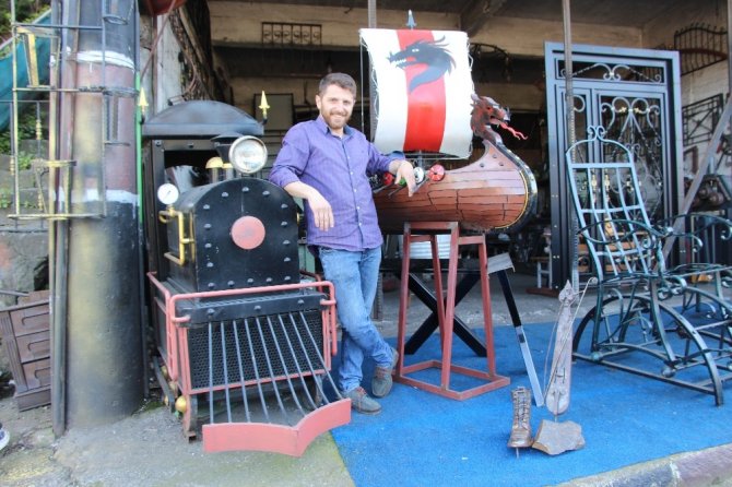 Trabzon’da Demirden Maketler Yapan Usta Korona Virüs İçin De Miğfer Yaptı