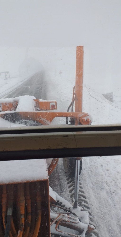 Giresun’un Yüksek Kesimlerinde Kar Yağışı