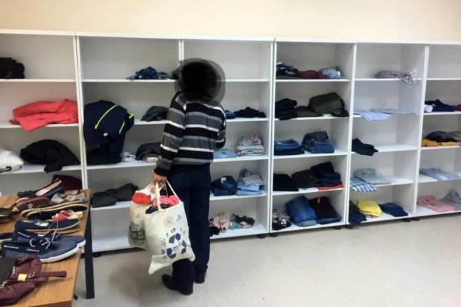 Gümüşhane Gençlik Merkezi ‘Giysi Rafı’ Oluşturdu