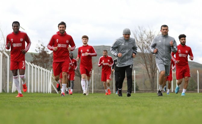 Sivasspor Sahaya İndi
