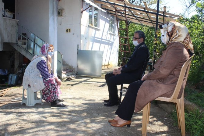 Giresun Valisi’nden Şehit Annesine ‘Anneler Günü’ Ziyareti