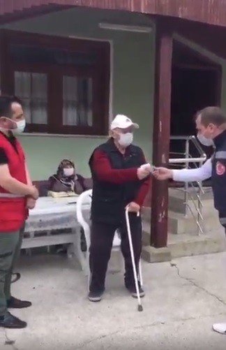 83 Yaşındaki Görme Engelli Vatandaştan Örnek Davranış