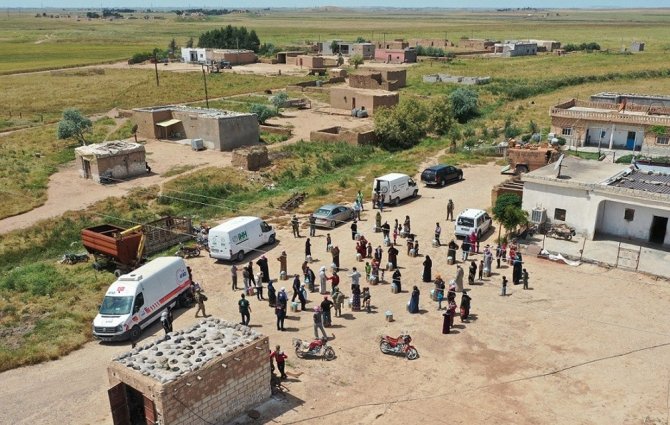 Barış Pınarı’ndaki Yetim Ailelerine Destek