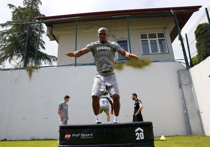 Trabzonspor, Çalışmalarını Sürdürdü