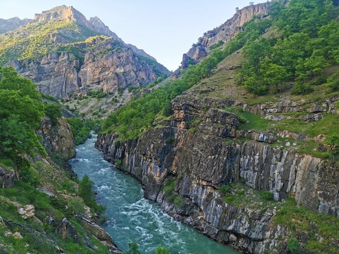 Huzur Veren Vadi, Munzur’da İlkbahar Güzelliği