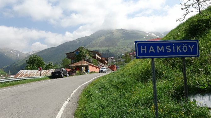 Bozulmamış Doğasıyla Yerli Ve Yabancı Turistleri Cezbeden Hamsiköy Bugünlerde Sessizliğe Büründü
