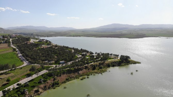 Baharla Doğal Güzelliğe Büründü Ama Boş Kaldı