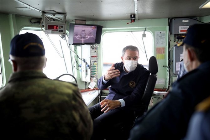 Bakan Akar Ve Komutanlar İskenderun Deniz Üs Komutanlığı’nda Bahriyelilerle Bayramlaştı