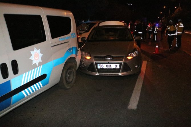 Başkent’te Alkollü Sürücü Polis Uygulama Noktasına Aracıyla Daldı: 5’i Polis 7 Yaralı