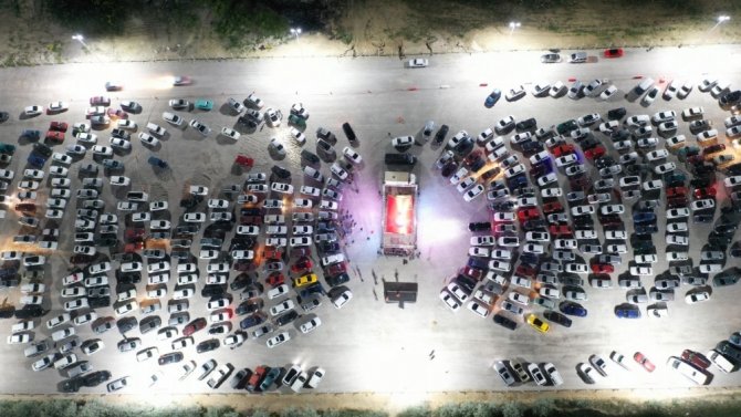 Nevşehir’de Yüzlerce Araç “Arabalı Sinema Günleri” Nde Buluştu