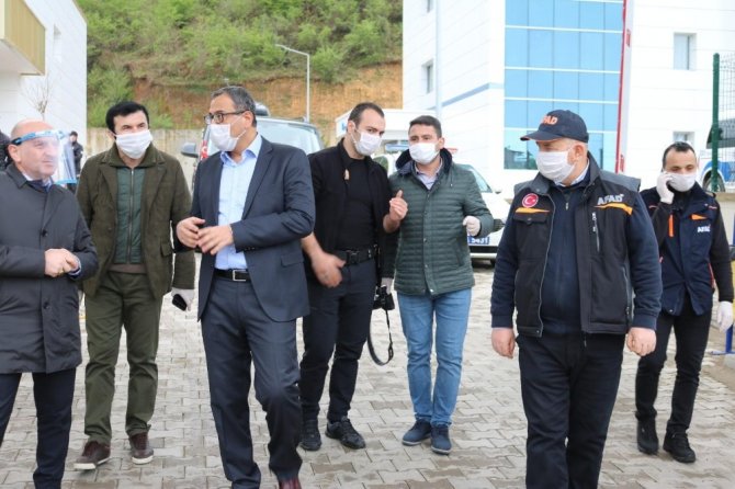 Vali Sarıfakıoğulları: 