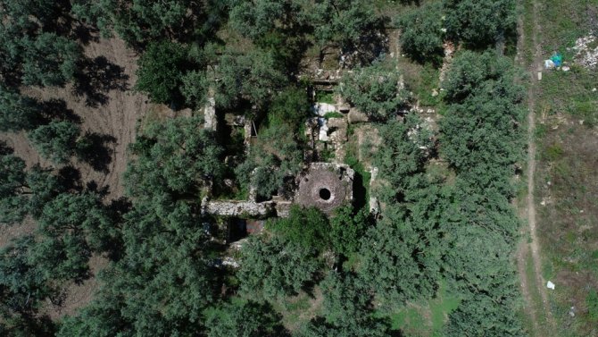 Zeytinliklerin Arasında Unutulmuş Osmanlı’nın İlk Hamamı Gün Yüzüne Çıkmayı Bekliyor