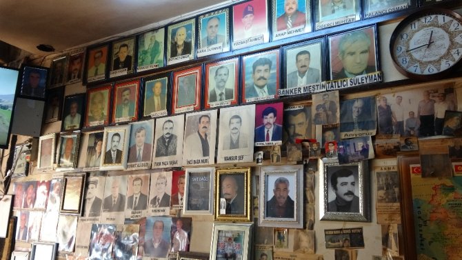 Ölüler Kıraathanesi, Kapılarını Yeniden Açtı