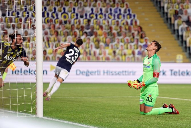 Fenerbahçe Kayserispor’u 2’i 1 Mağlup Etti