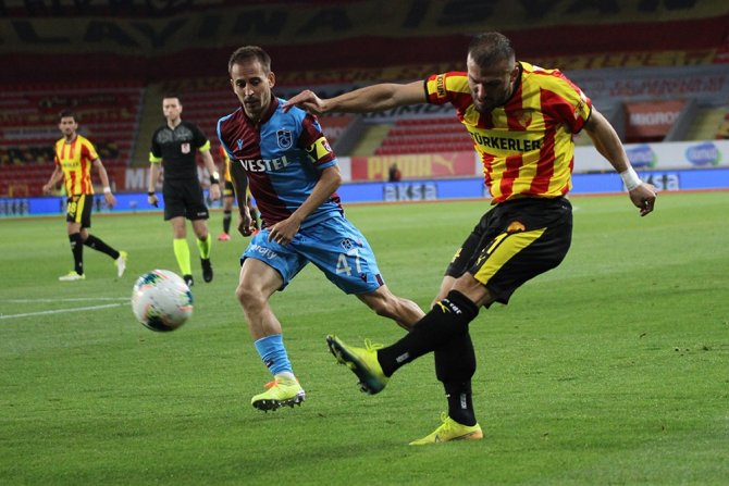 Trabzonspor Deplasmanda Göztepe’yi 3-1 Mağlup Etti