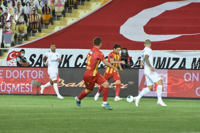Kasımpaşa Deplasmanda Yeni Malatyaspor’u 2-1 Mağlup Etti