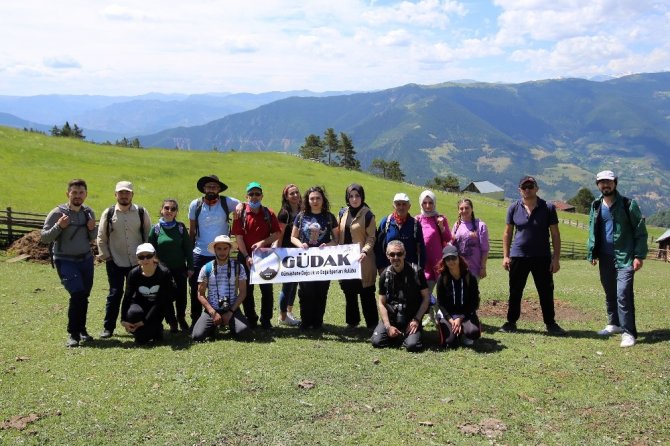 Gümüşhane Yaylalarını Yürüyerek Keşfediyorlar