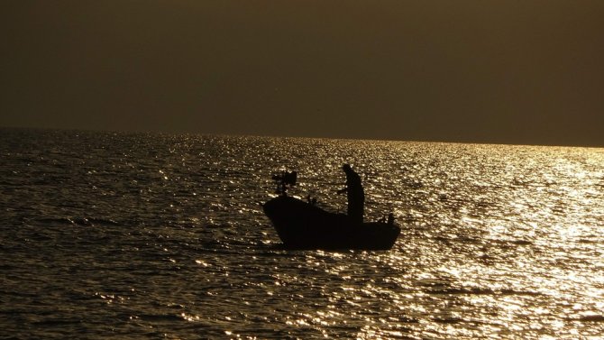 Gün Batımında Balıkçıların Görüntüsü Objektiflere Böyle Yansıdı