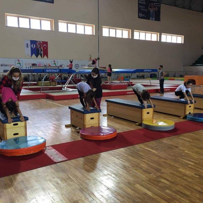 Normalleşme Süreci İle Birlikte Spor Salonları Yeniden Şenlenmeye Başladı