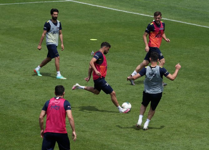 Fenerbahçe’de Kasımpaşa Mesaisi Sürüyor