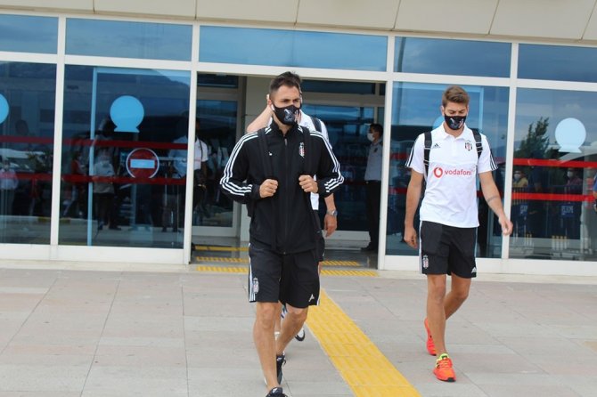 Beşiktaş Kafilesi Denizli’ye Geldi