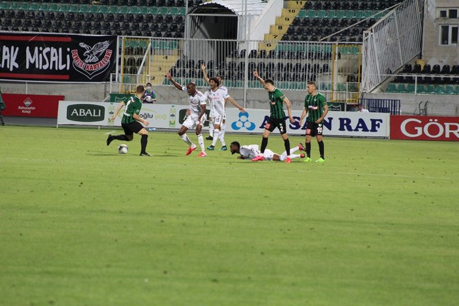 Denizlispor: 0 - Beşiktaş: 1 (İlk Yarı)